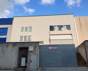 Exterior view of Industrial buildings for sale in El Vendrell