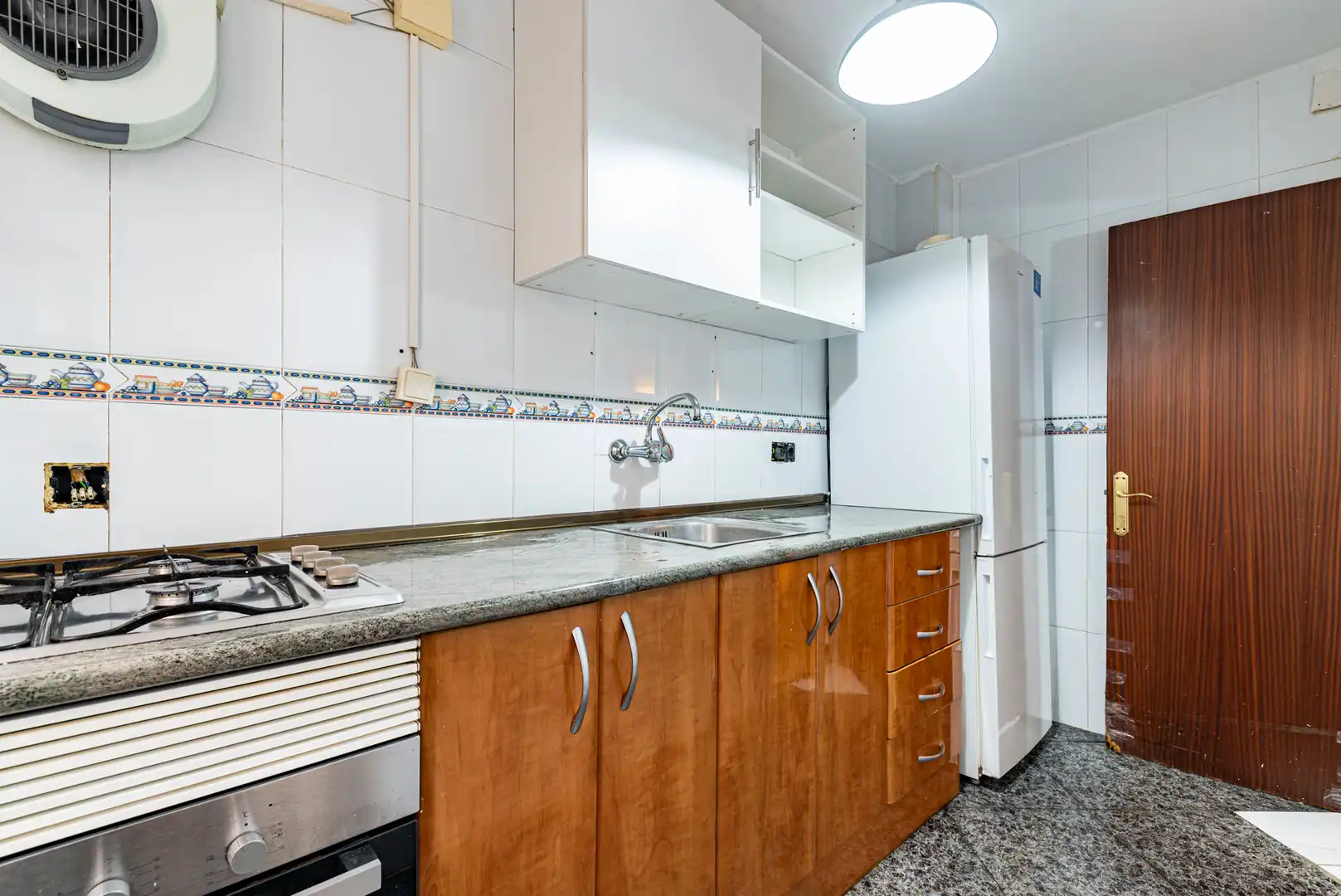 Cuina de Pis en venda en Badalona amb Parquet, Forn i Alarma