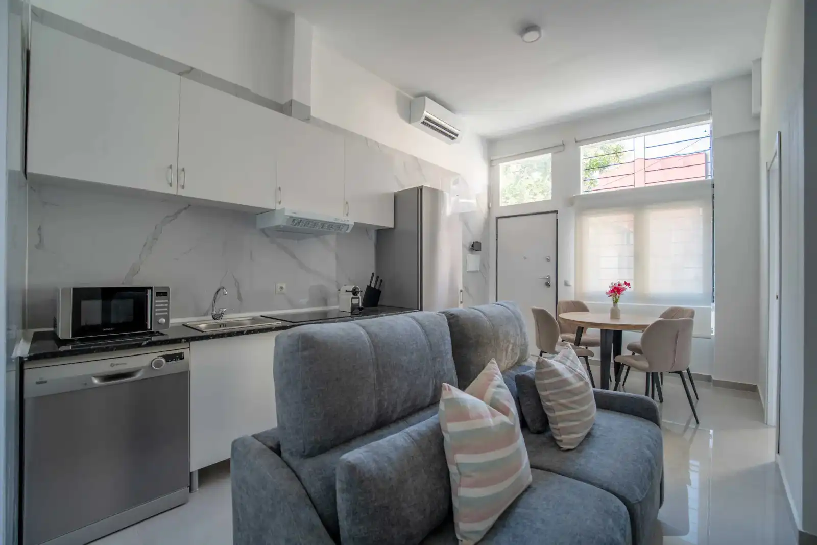 Kitchen of Flat for rent in Puente de Vallecas
