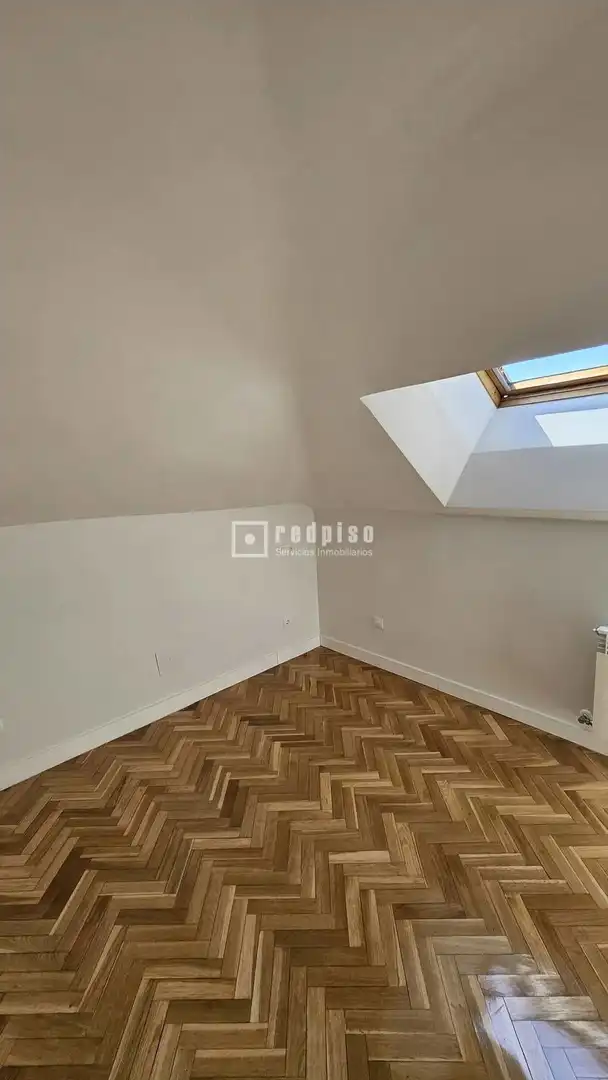 Habitación de Ático en venta en Madrid con Aire acondicionado, Calefacción y Parquet