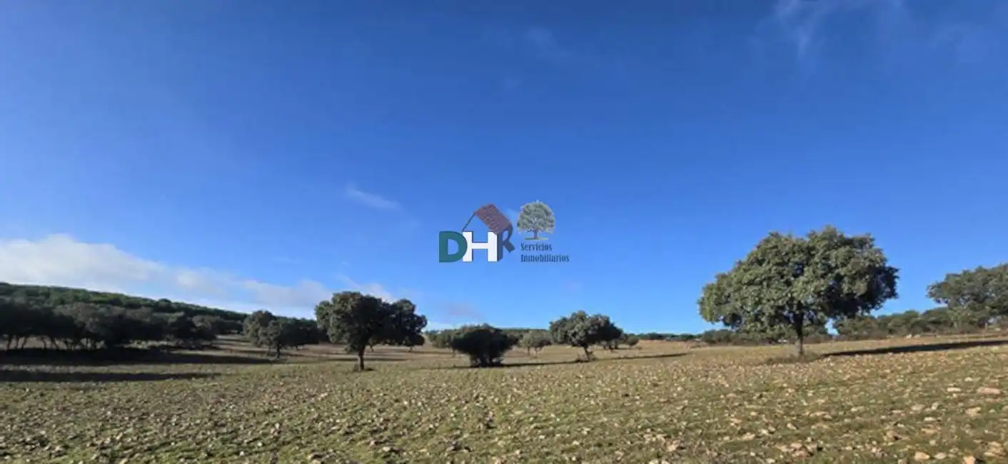 Terrenos y solares en venta en Santa María  - Pío XII