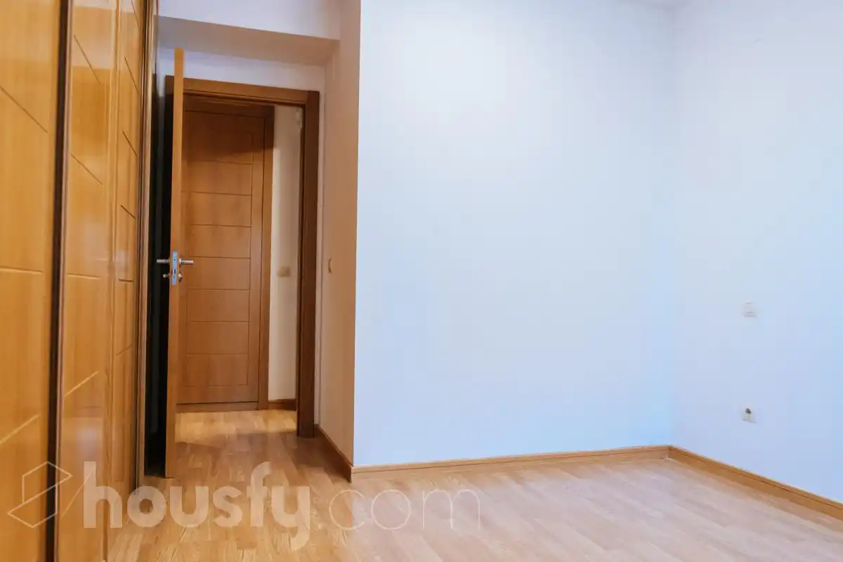 Wohnung zur Miete in Avenida de la Osa Menor, Sur - PAU 4