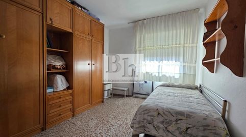 Foto 4 de Piso en venta en Los Guindos - Parque Mediterráneo - Santa Paula, Málaga Capital