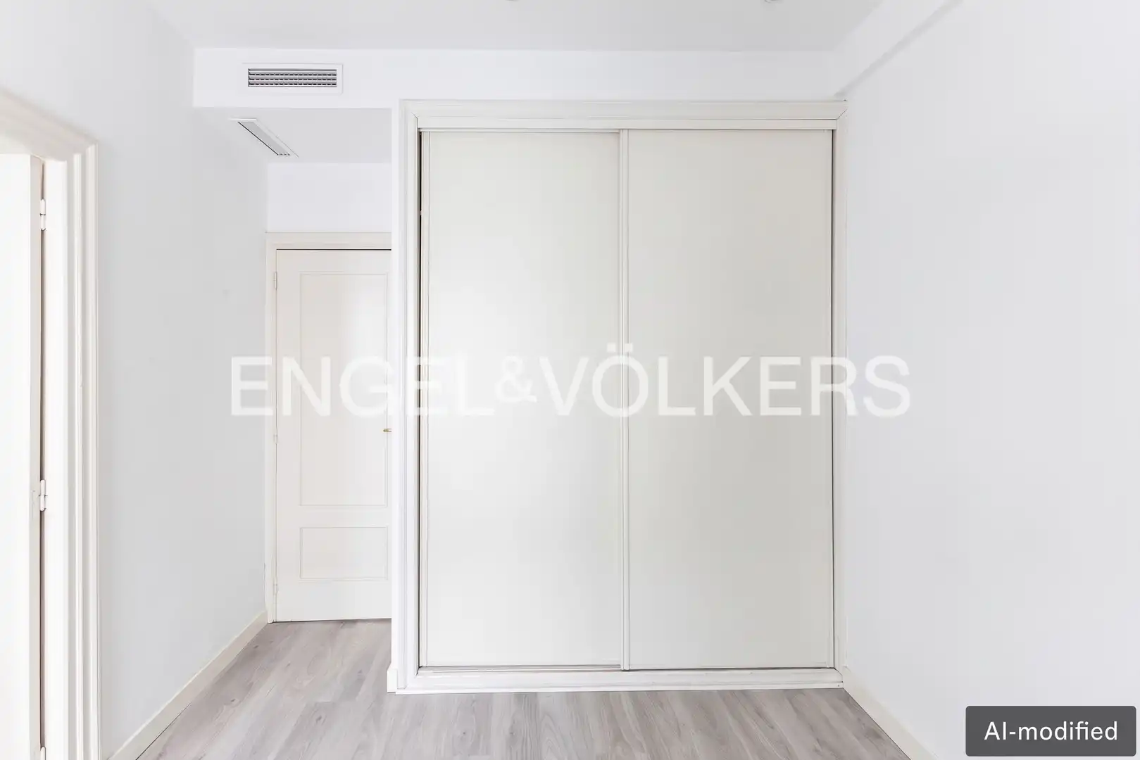 Bedroom of Attic for rent in Barrio de Salamanca
