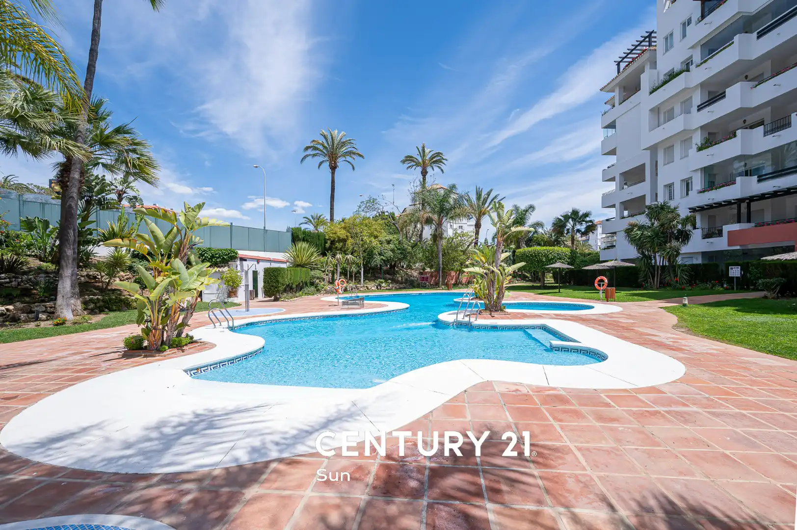 Jardí de Pis en venda en Marbella amb Aire condicionat, Calefacció i Terrassa