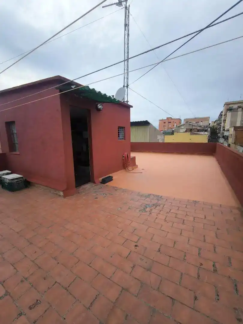 Vista exterior de Casa adosada en venta en Figueres con Aire acondicionado, Trastero y Horno