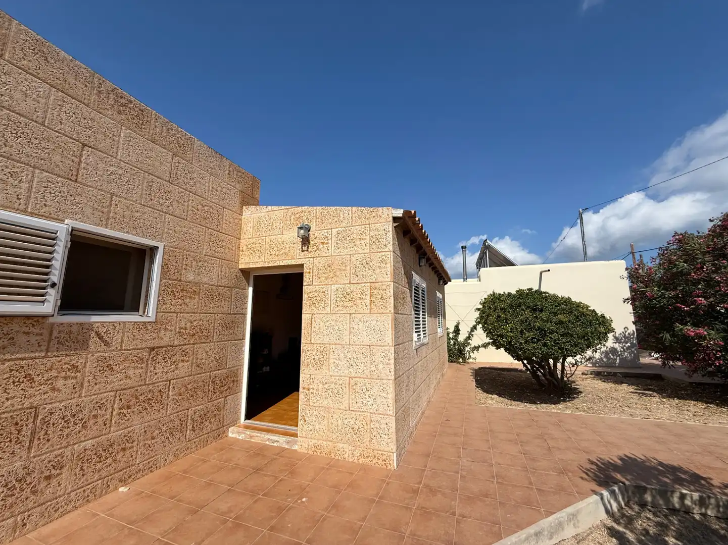 Vista exterior de Casa o xalet en venda en Sant Josep de sa Talaia amb Aire condicionat, Calefacció i Terrassa