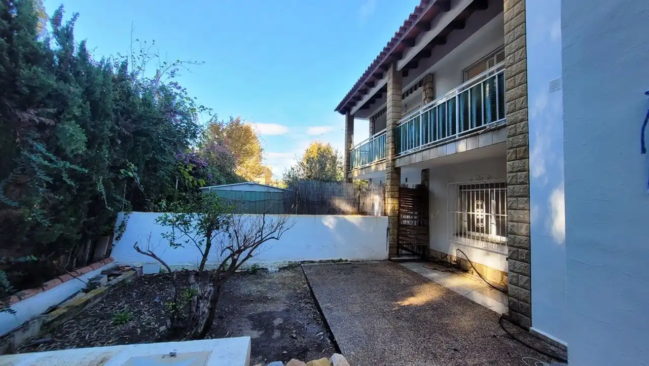 Außenansicht von Country house zum Verkauf in L'Alfàs del Pi