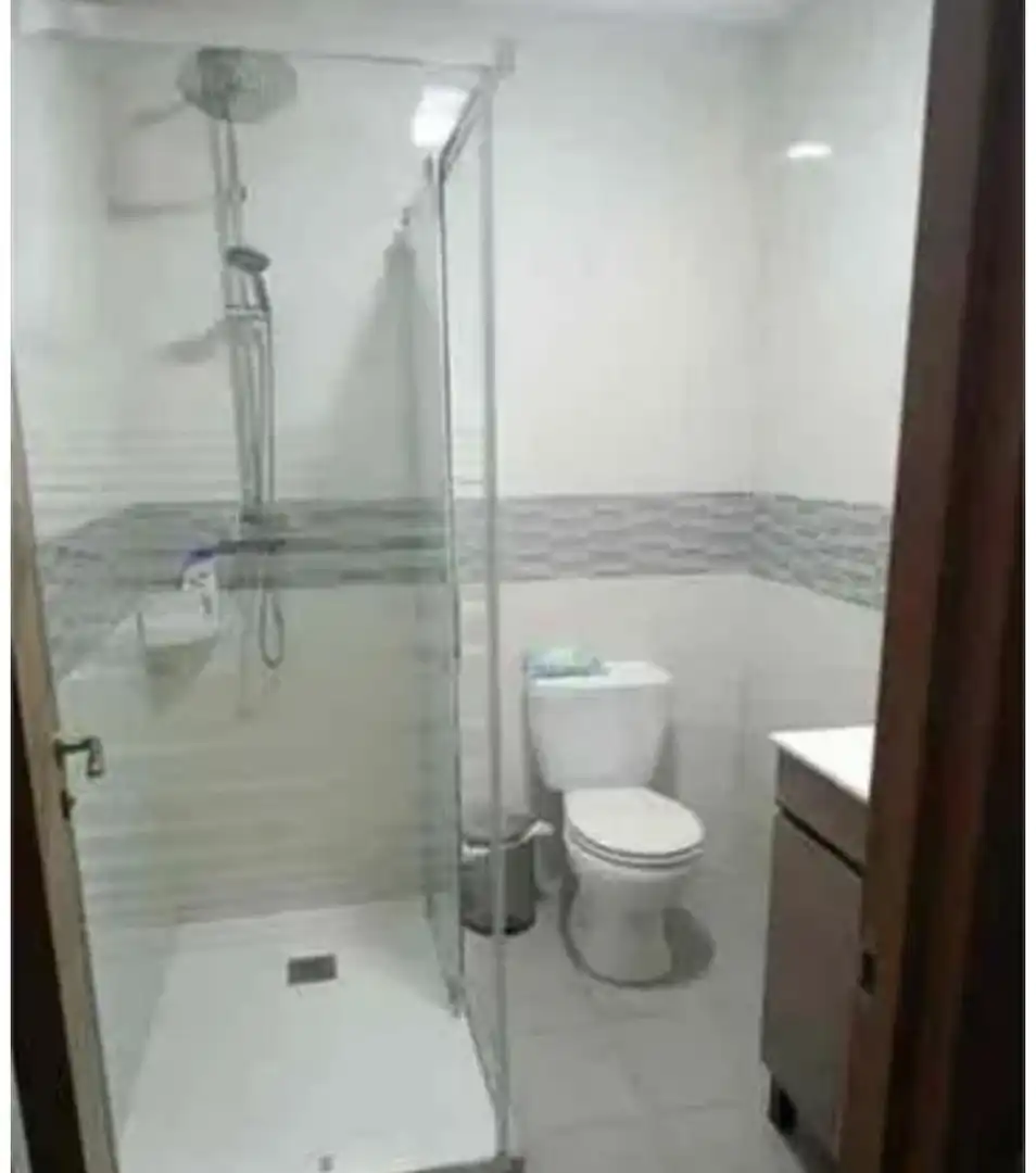 Bany de Casa o xalet en venda en Castellón de la Plana / Castelló de la Plana amb Aire condicionat, Terrassa i Traster