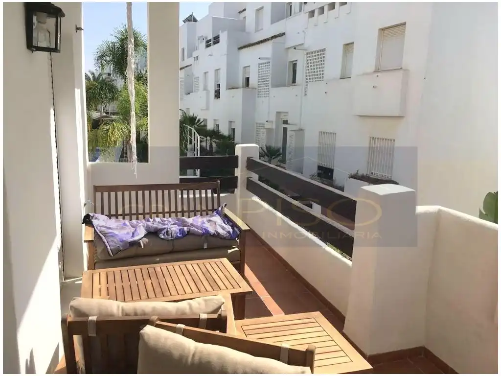 Vivienda con piscina en venta en Calle Argentina, imagen 4