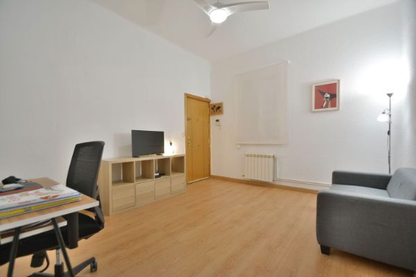 Sala de estar de Piso en venta en  Madrid Capital con Calefacción