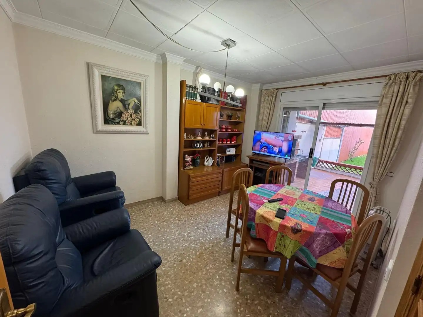 Esszimmer von Haus oder Chalet zum Verkauf in Cornellà de Llobregat mit Heizung, Privatgarten und Terrasse