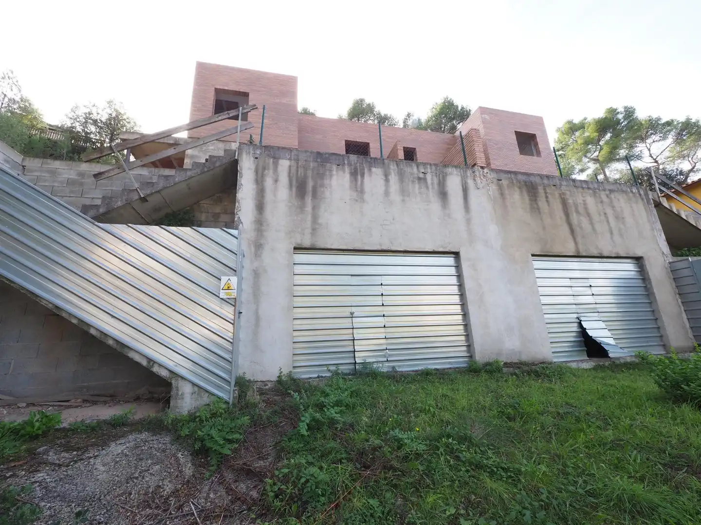 Vista exterior de Casa o chalet en venta en Castellar del Vallès