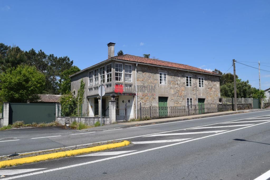 Exterior view of House or chalet for sale in Teo  with Private garden