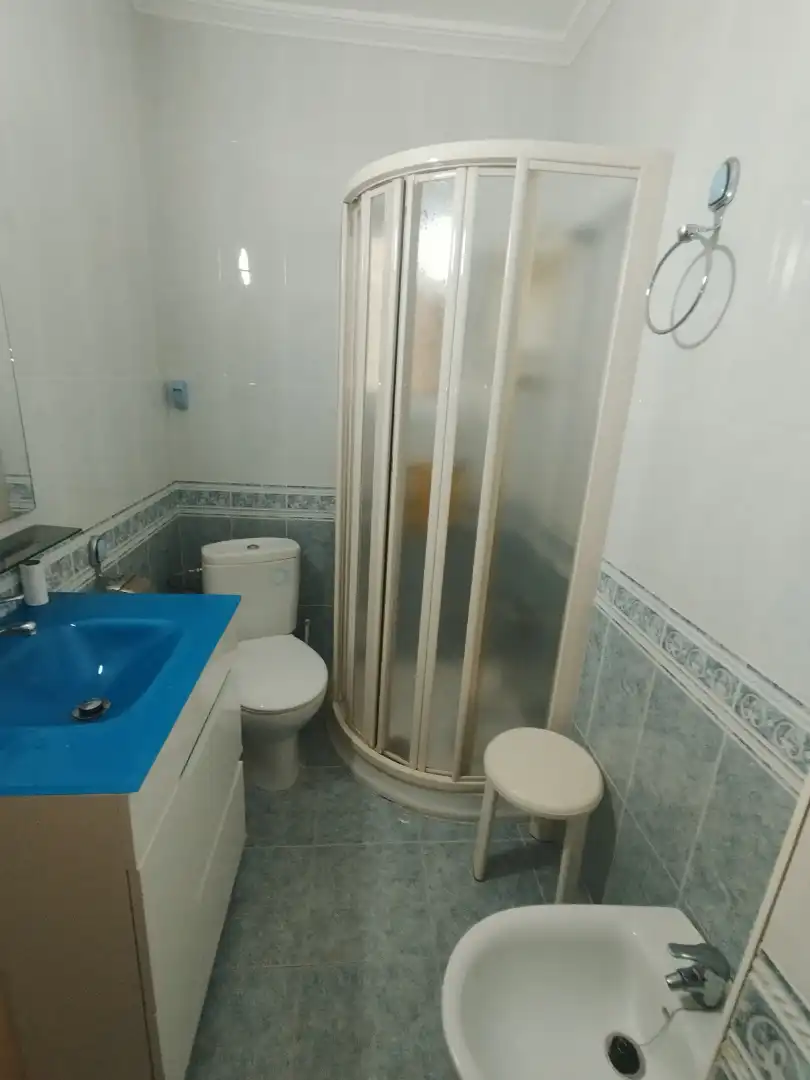 Badezimmer von Wohnung zum Verkauf in Sevilla mit Möbliert