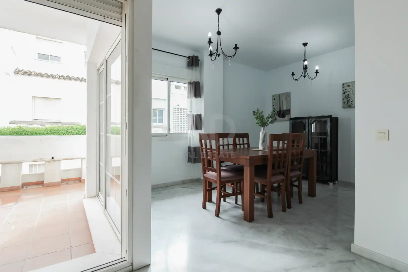 Dining room of Flat for sale in Estepona  with Air Conditioner, Heating and Terrace