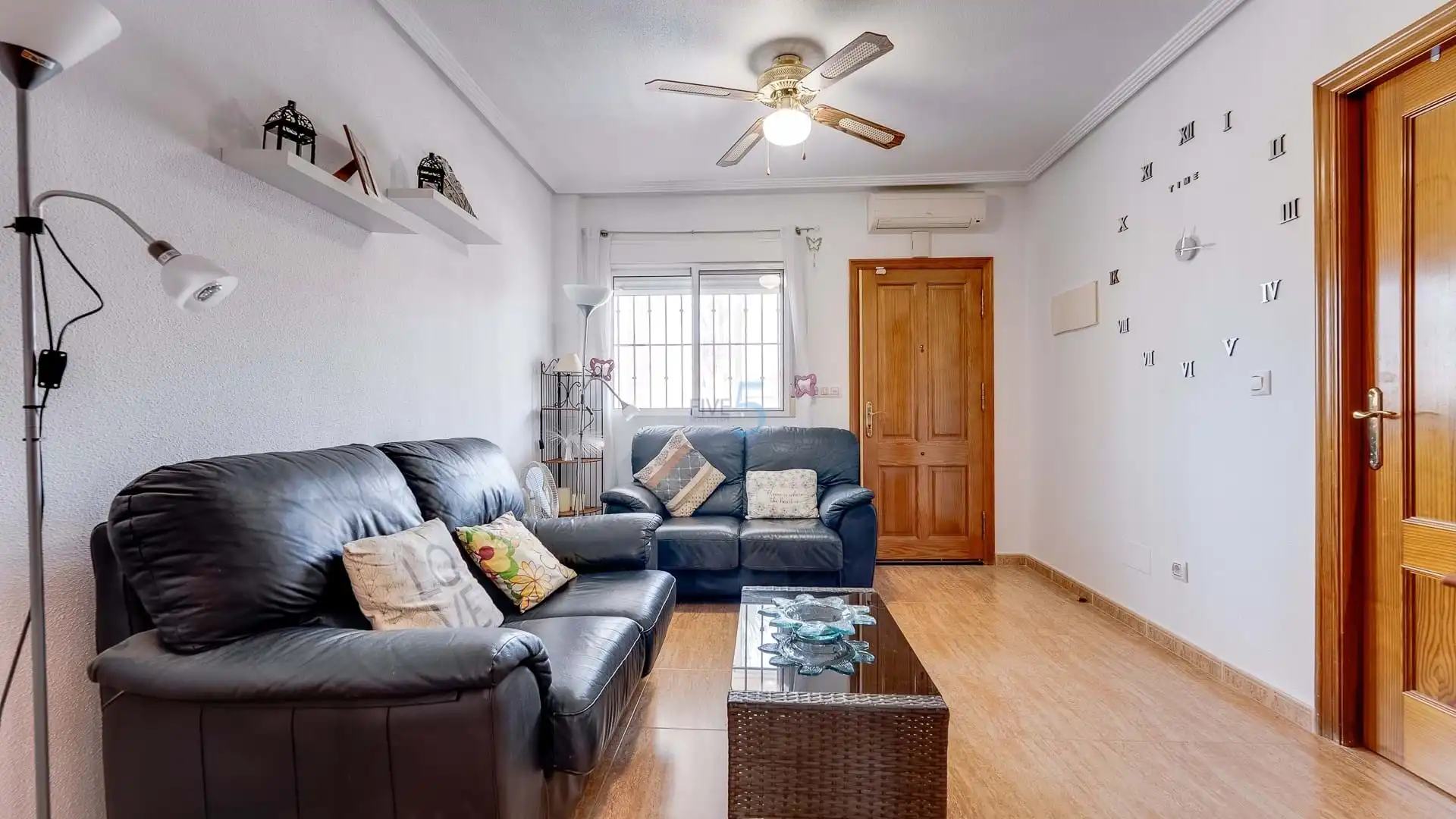 Sala de estar de Piso en venta en San Pedro del Pinatar con Aire acondicionado, Calefacción y Piscina