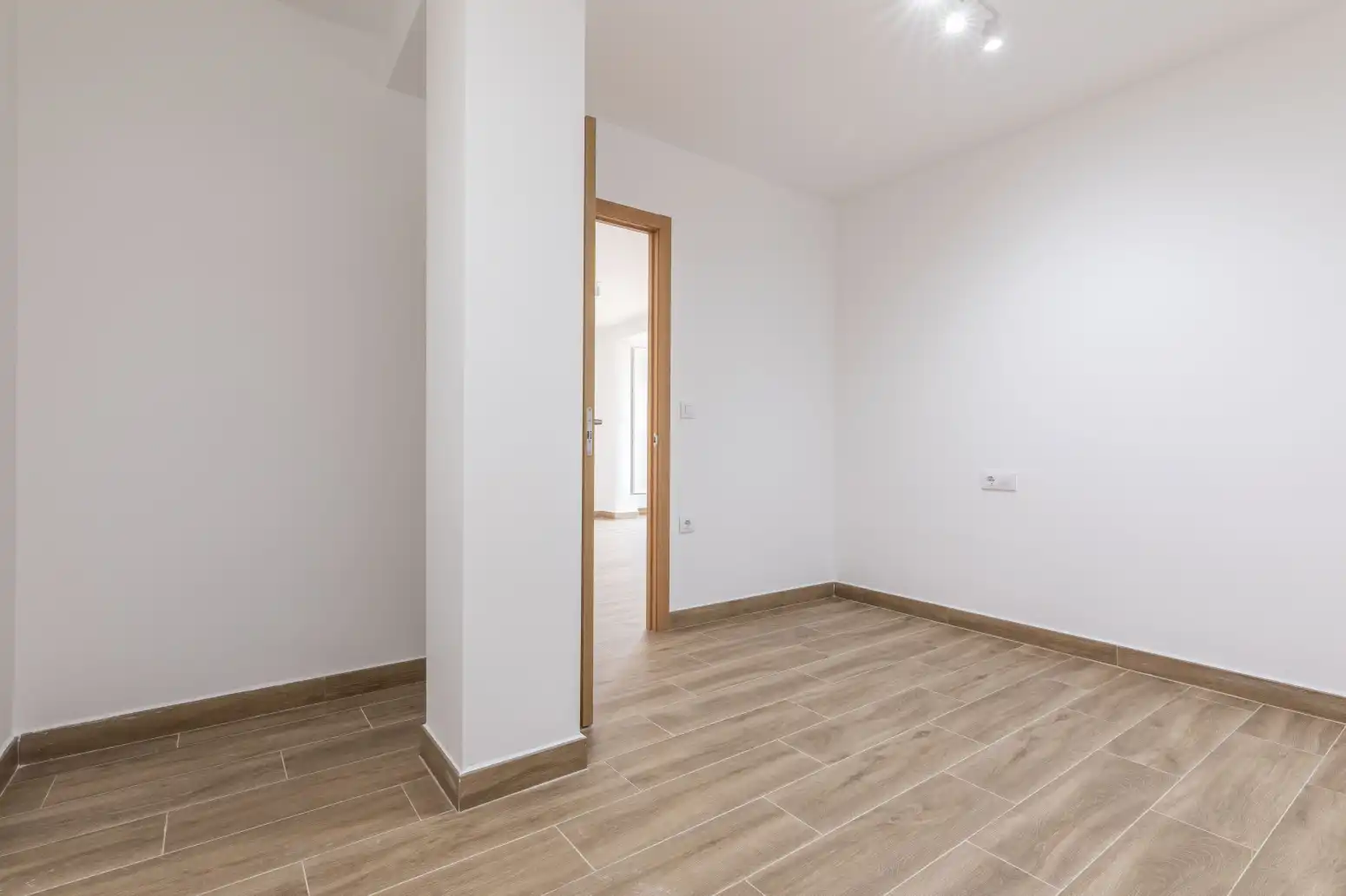 Wohnung zur Miete in Tavernes Blanques mit Heizung und Terrasse