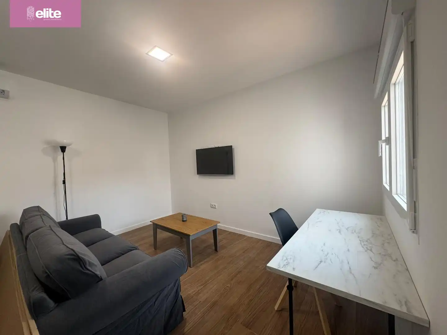 Wohnzimmer von Wohnung zur Miete in Jerez de la Frontera mit Klimaanlage
