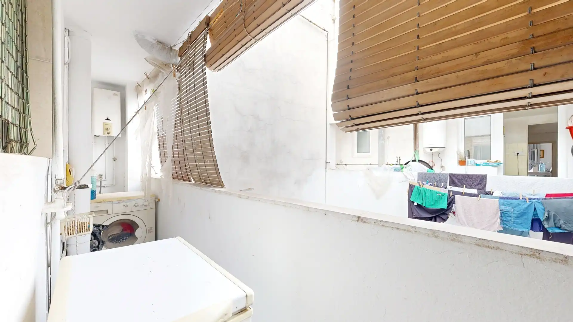 Terraza de Piso en venta en Paterna con Balcón