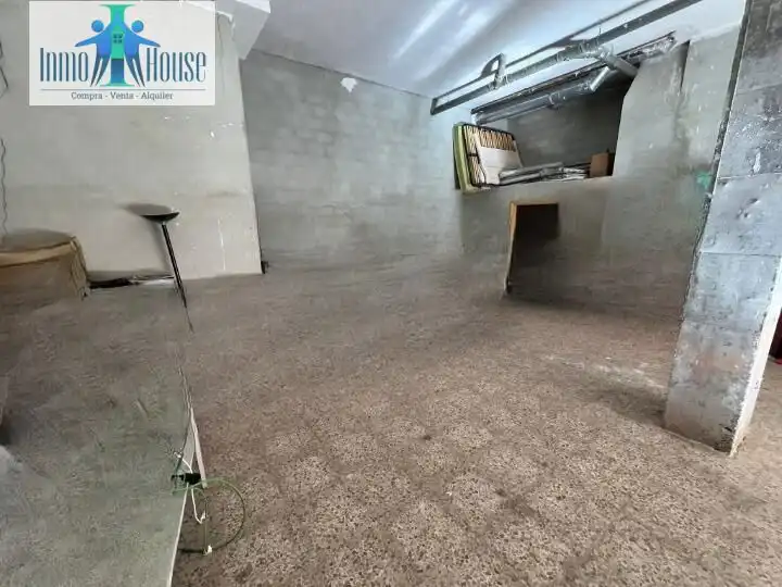 Local comercial en venta en Feria