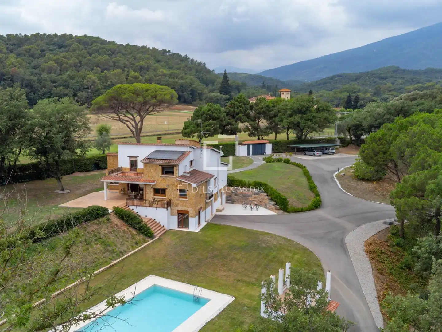 Vista exterior de Finca rústica en venda en Gualba amb Calefacció, Jardí privat i Terrassa