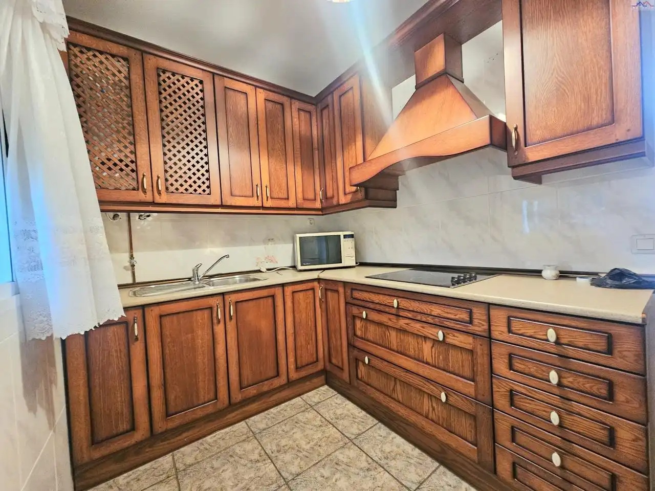 Cocina de Casa o chalet en venta en Villa del Prado con Calefacción, Terraza y Trastero