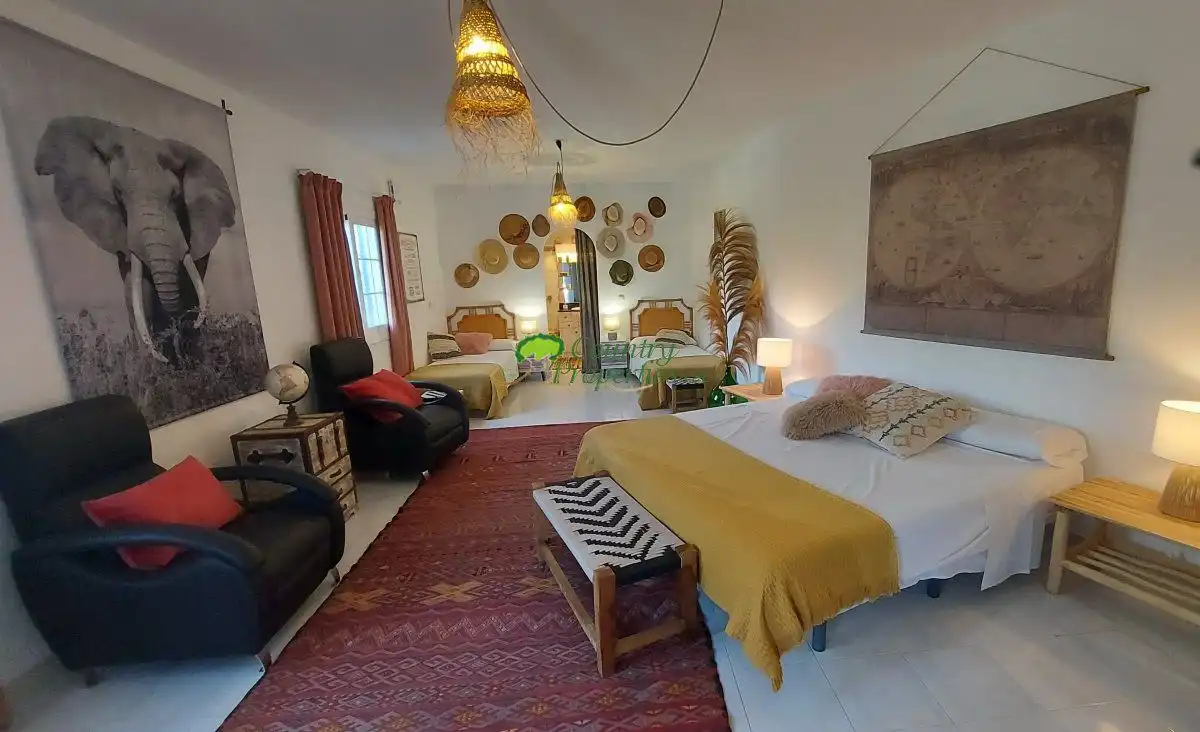 Habitación de Finca rústica en venta en Torrox con Aire acondicionado, Calefacción y Jardín privado