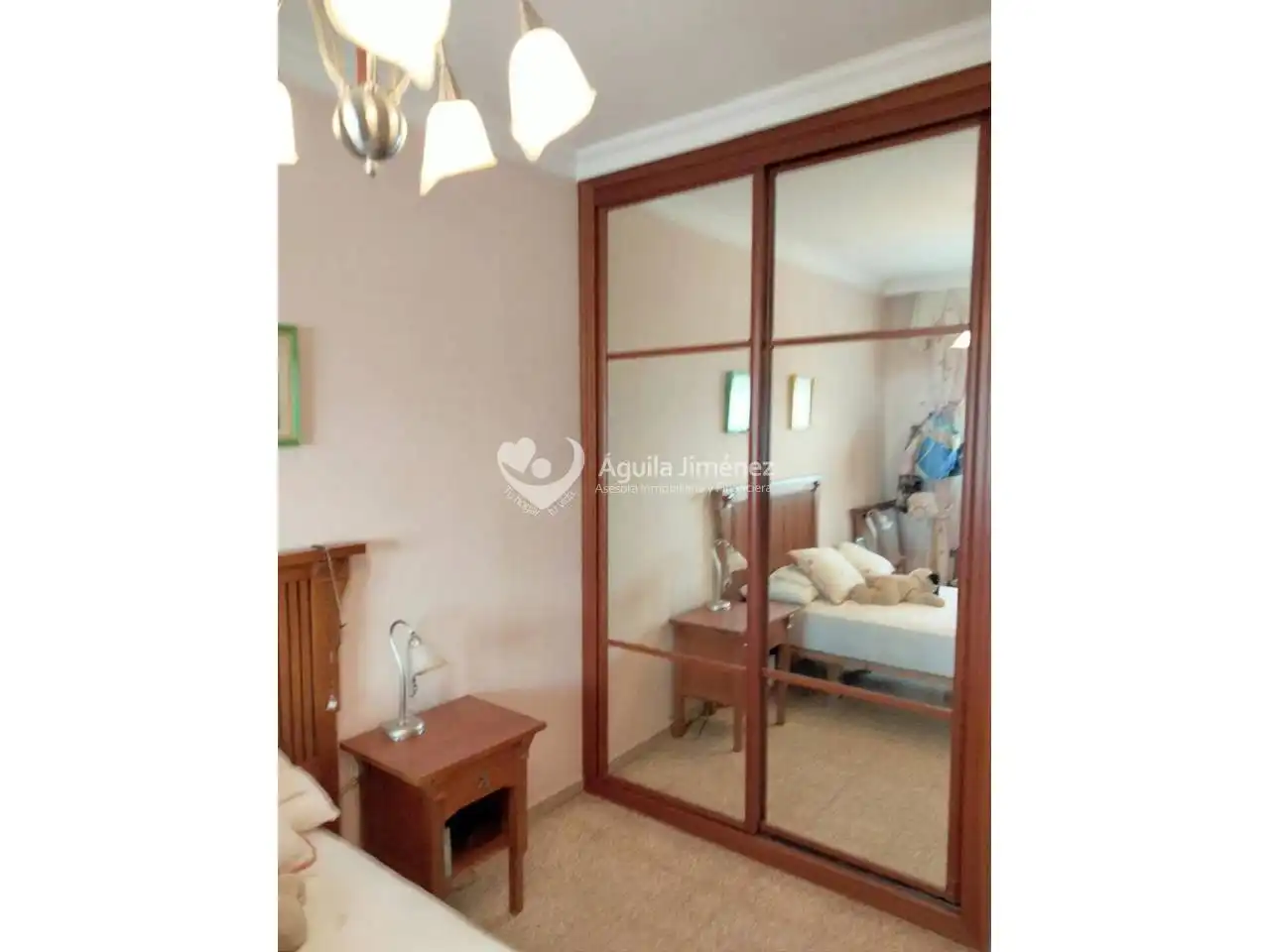Habitación de Casa o chalet en venta en Alcalá de Guadaira con Calefacción y Terraza