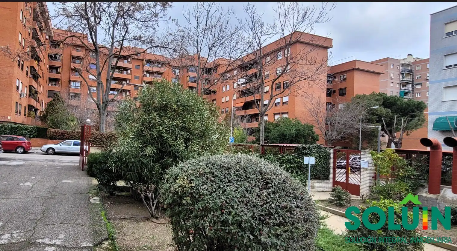 Vista exterior de Garatge en venda en Madrid
