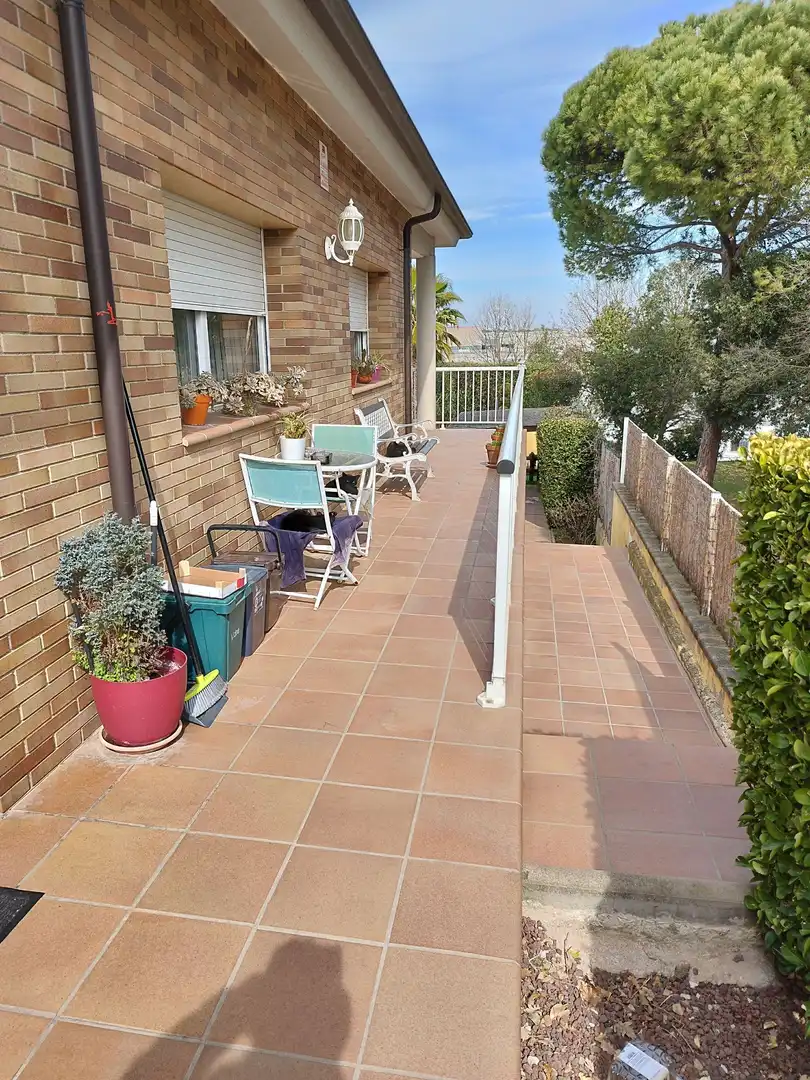 Terraza de Casa o chalet en venta en Riudellots de la Selva con Aire acondicionado, Calefacción y Jardín privado