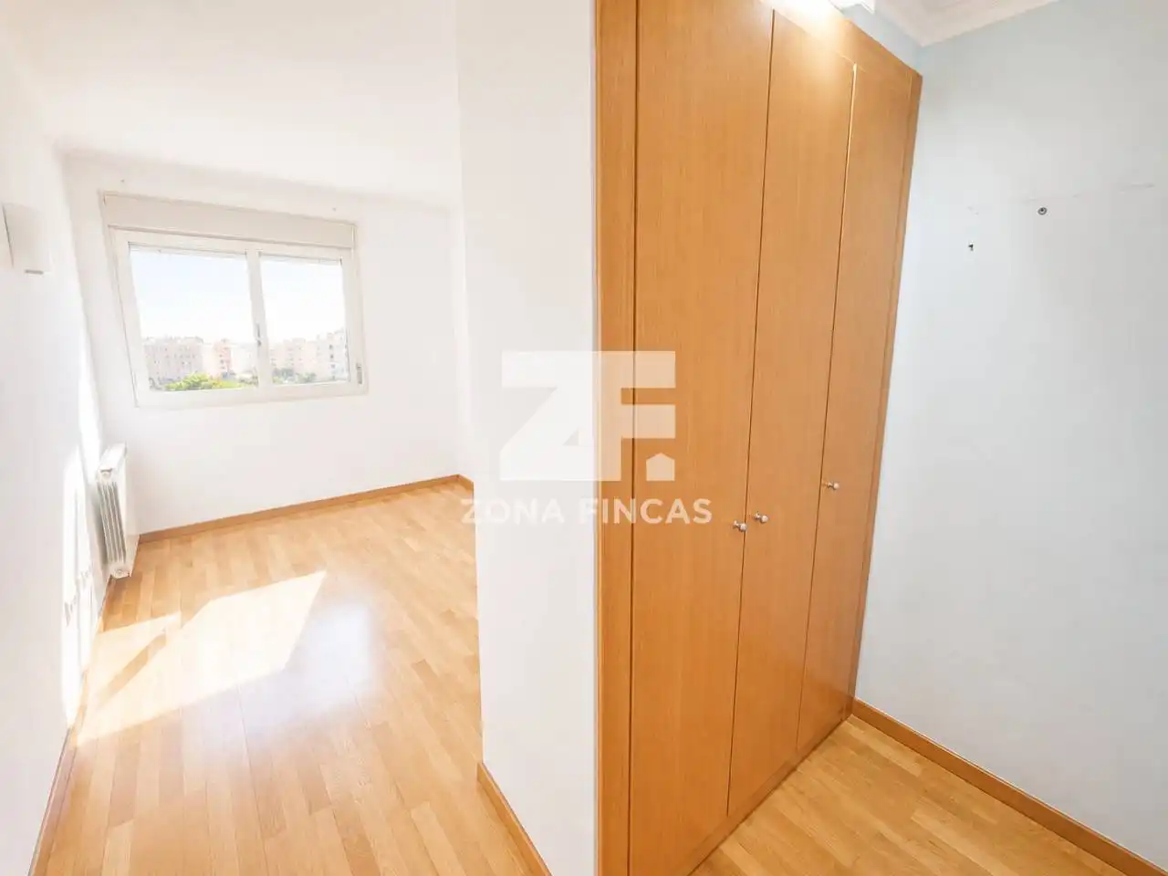 Habitación de Piso en venta en Badalona con Aire acondicionado, Calefacción y Parquet