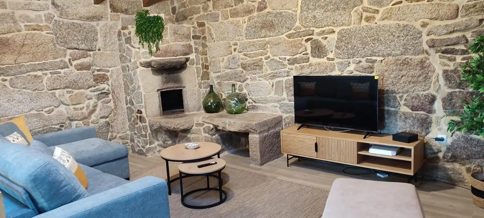 Sala de estar de Casa o chalet de alquiler en Cangas  con Calefacción, Jardín privado y Amueblado