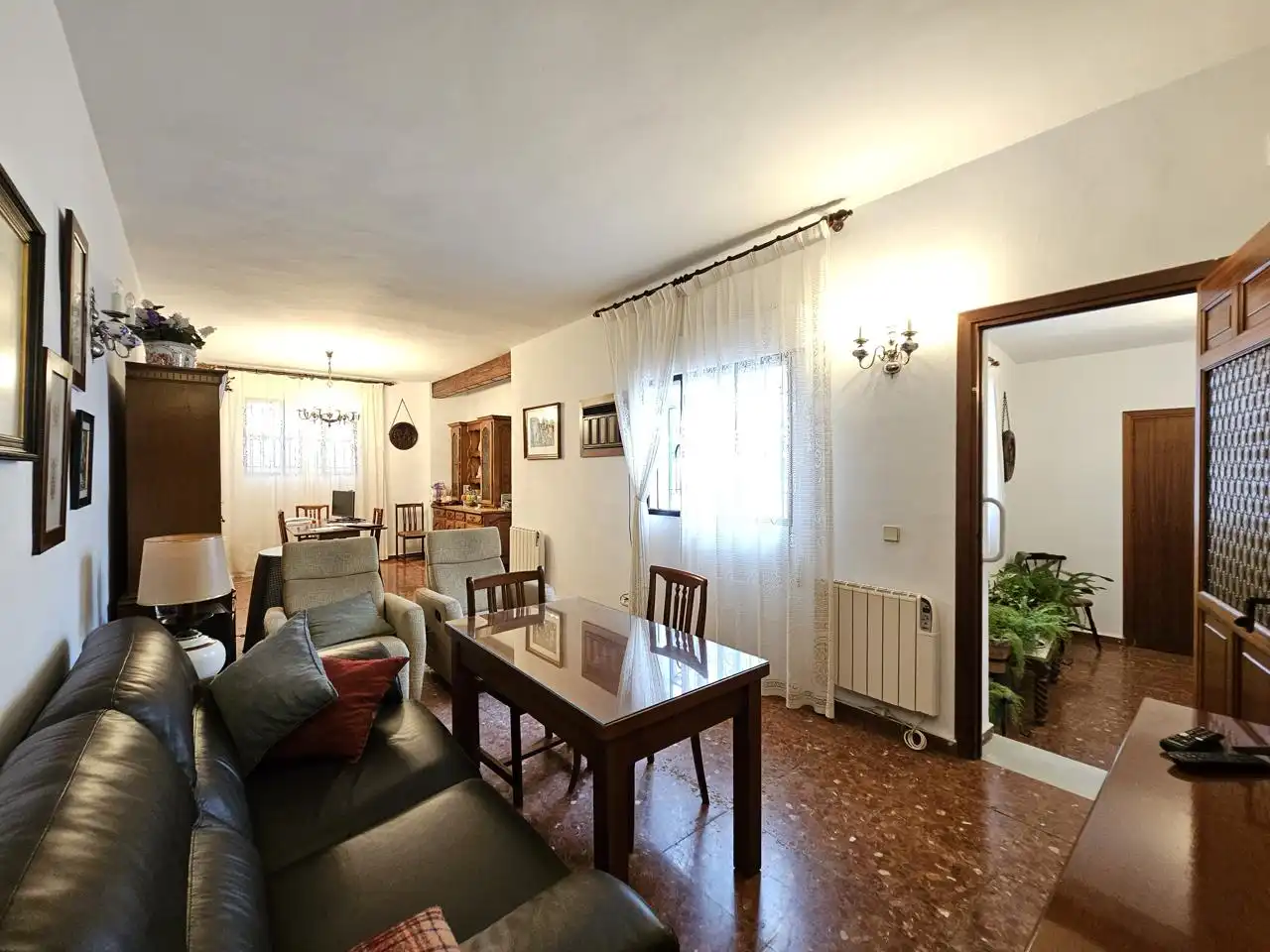 Sala d'estar de Casa o xalet en venda en Alcalá de Guadaira