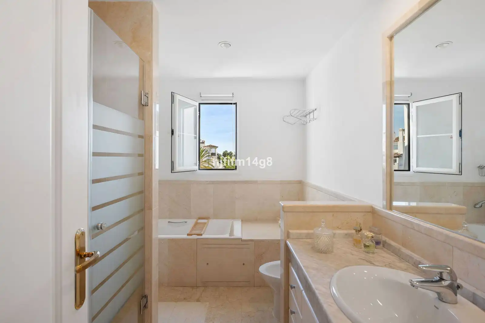 Apartament amb piscina en venda a Calle Rafael Alberti 5, imagen 16