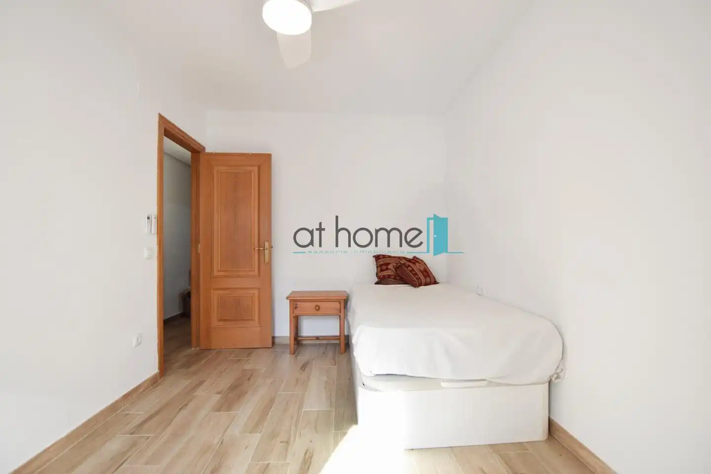 Schlafzimmer von Einfamilien-Reihenhaus zur Miete in Sagunto / Sagunt mit Klimaanlage, Parkett und Terrasse