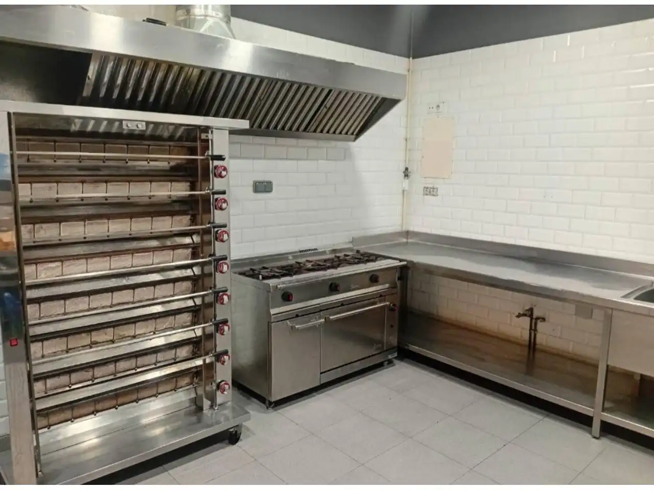 Cocina de Local en traspaso en Ripollet