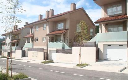 Vista exterior de Casa o xalet en venda en Santiago de Compostela 