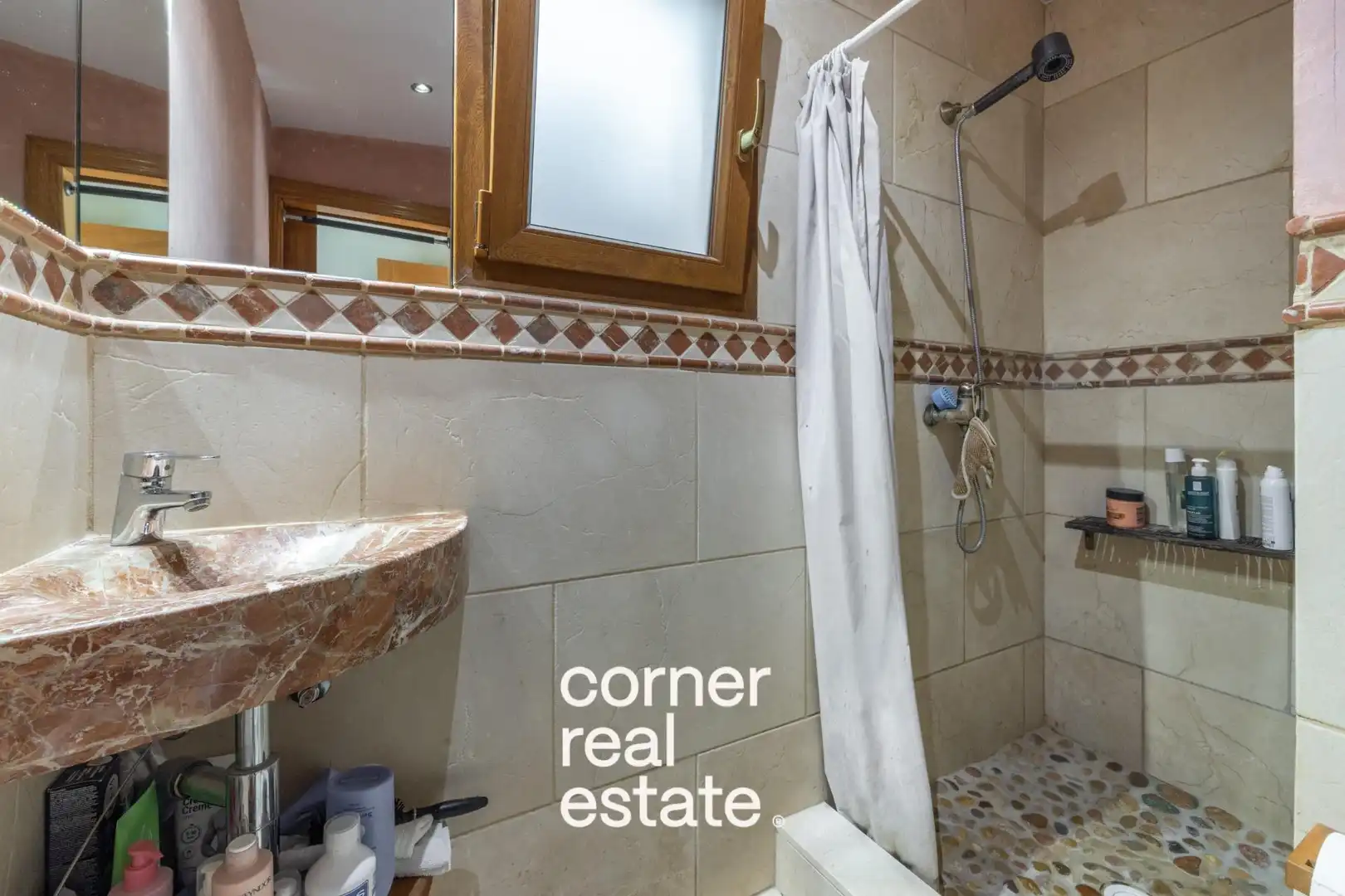 Baño de Casa o chalet en venta en Molins de Rei con Aire acondicionado, Calefacción y Jardín privado