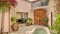 Exterior view of House or chalet for sale in L'Hospitalet de Llobregat  with Air Conditioner, Heating and Parquet flooring