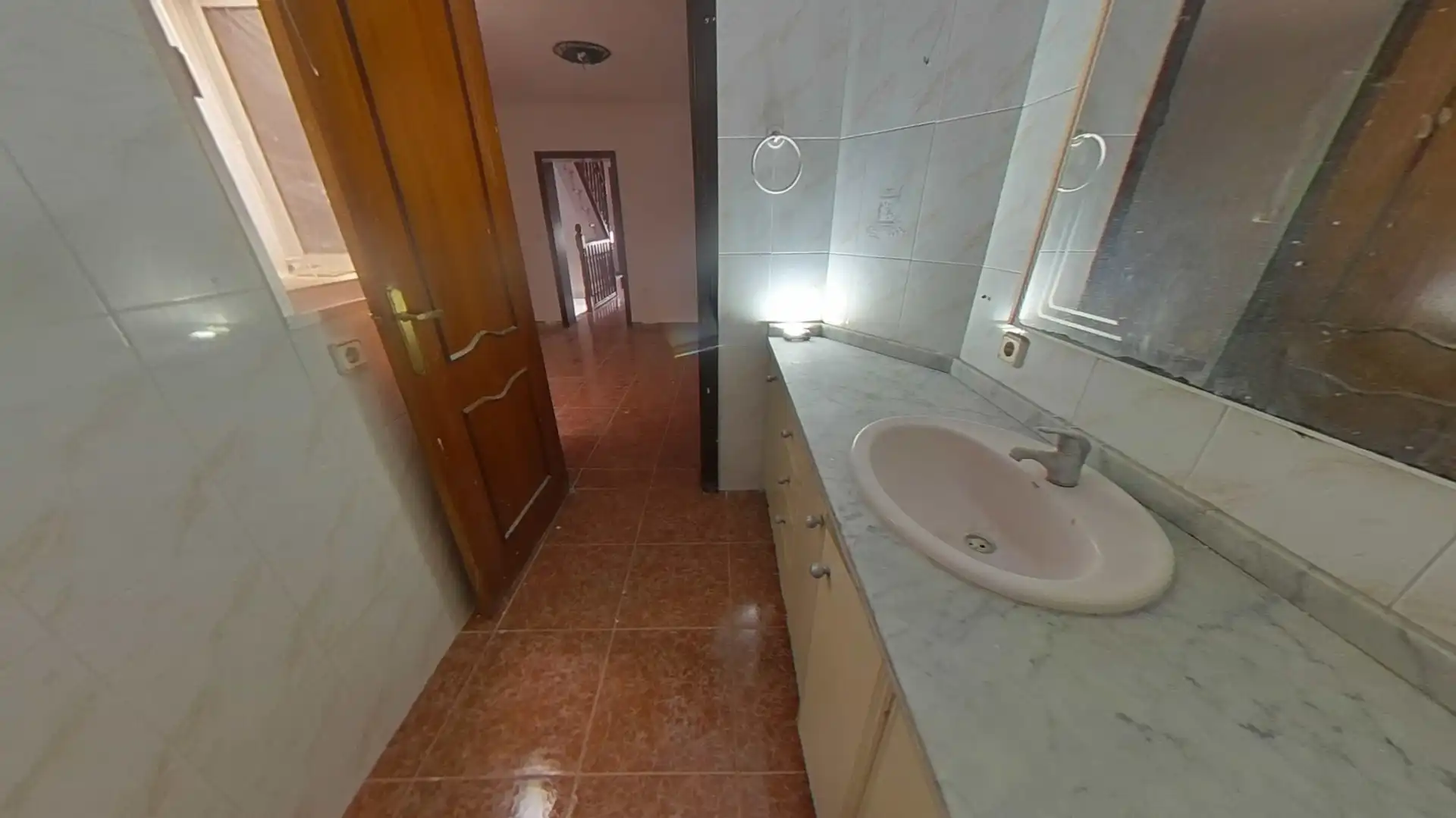 Bathroom of Houses for sale in Morón de la Frontera  with Terrace and Balcony