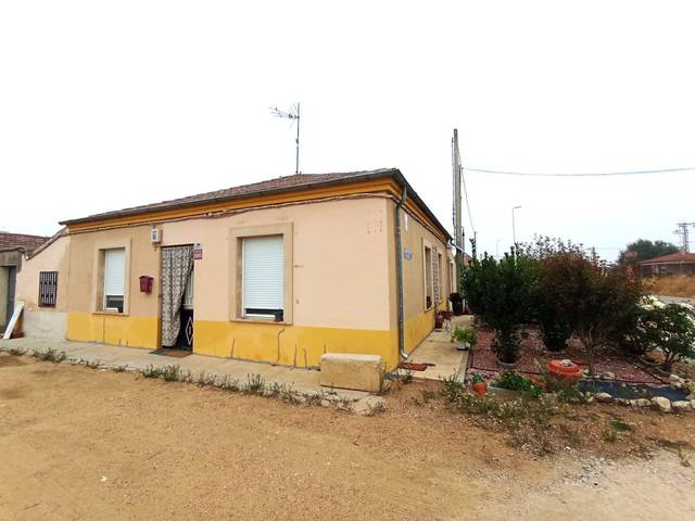 Casa-chalet en Venta en Topas