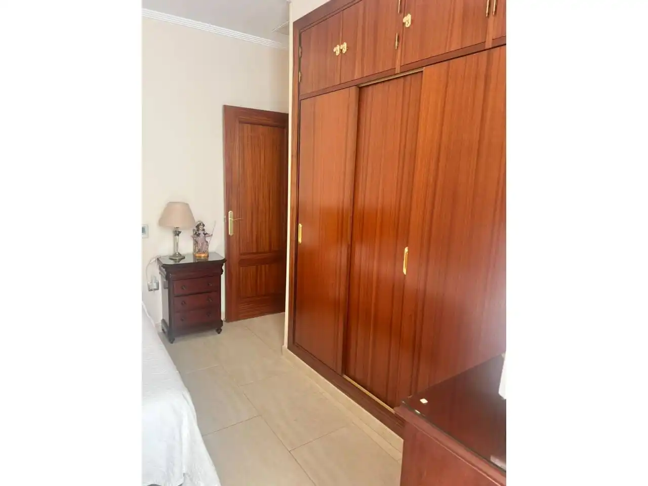 Flat with terrace for sale in Calle Isabel ´La Católica´, imagen 9