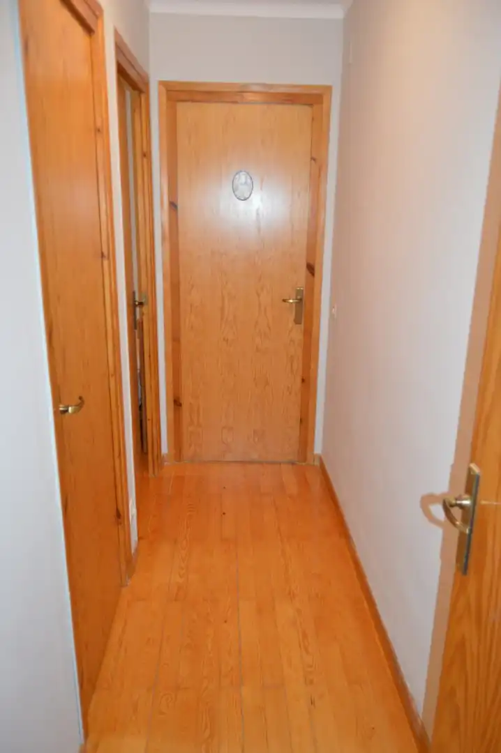Apartamento de alquiler en Alp con Calefacción, Parquet y Terraza