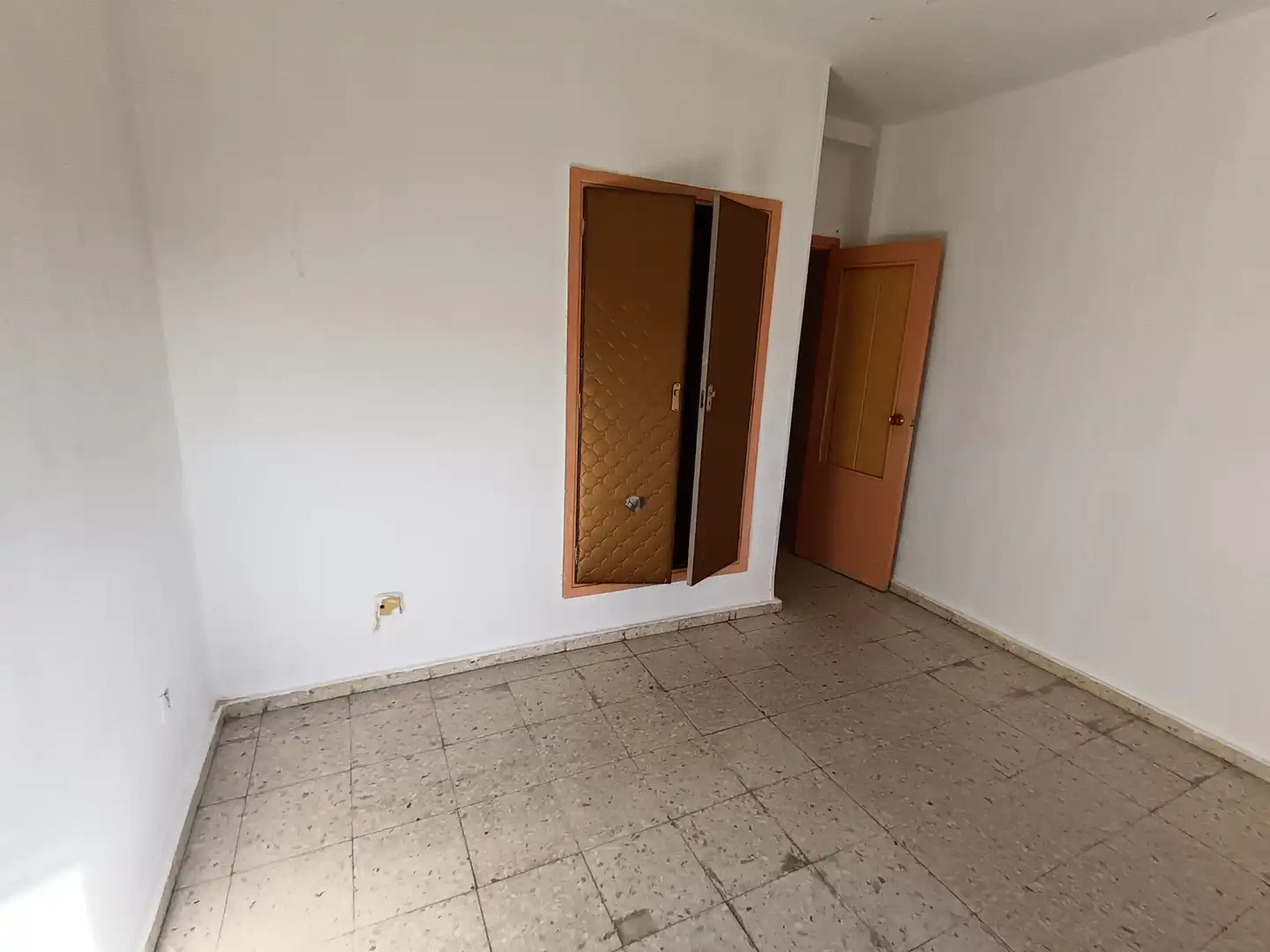 Flat for sale in Calle Virgen de los Santos, El Torreón - Los Ángeles - El Pilar