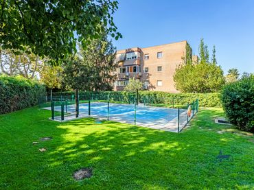 Pis amb piscina en venda a Calle Luis Garcia
