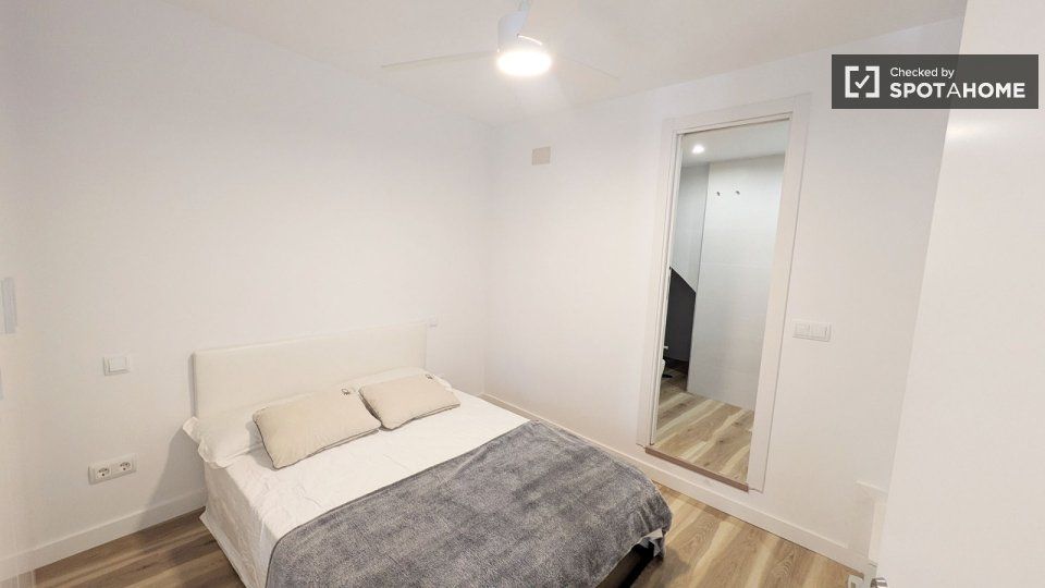 Bedroom of Flat to rent in  Madrid Capital  with Air Conditioner, Heating and Furnished