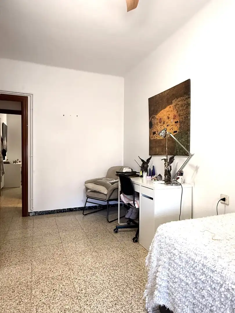 Habitación de Piso en venta en Sant Boi de Llobregat con Calefacción, Trastero y Balcón