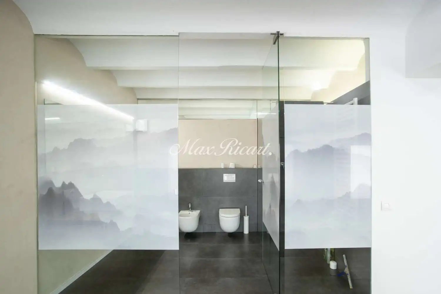 Badezimmer von Büro zur Miete in Barcelona mit Klimaanlage, Heizung und Terrasse