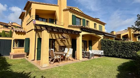 Casa pareada con jardín privado y piscina comunitaria en Llafranc, a 400 m de la playa